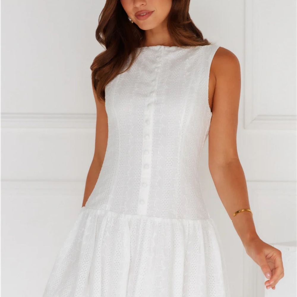 Hello Molly White Sleeveless Bateau Sundress